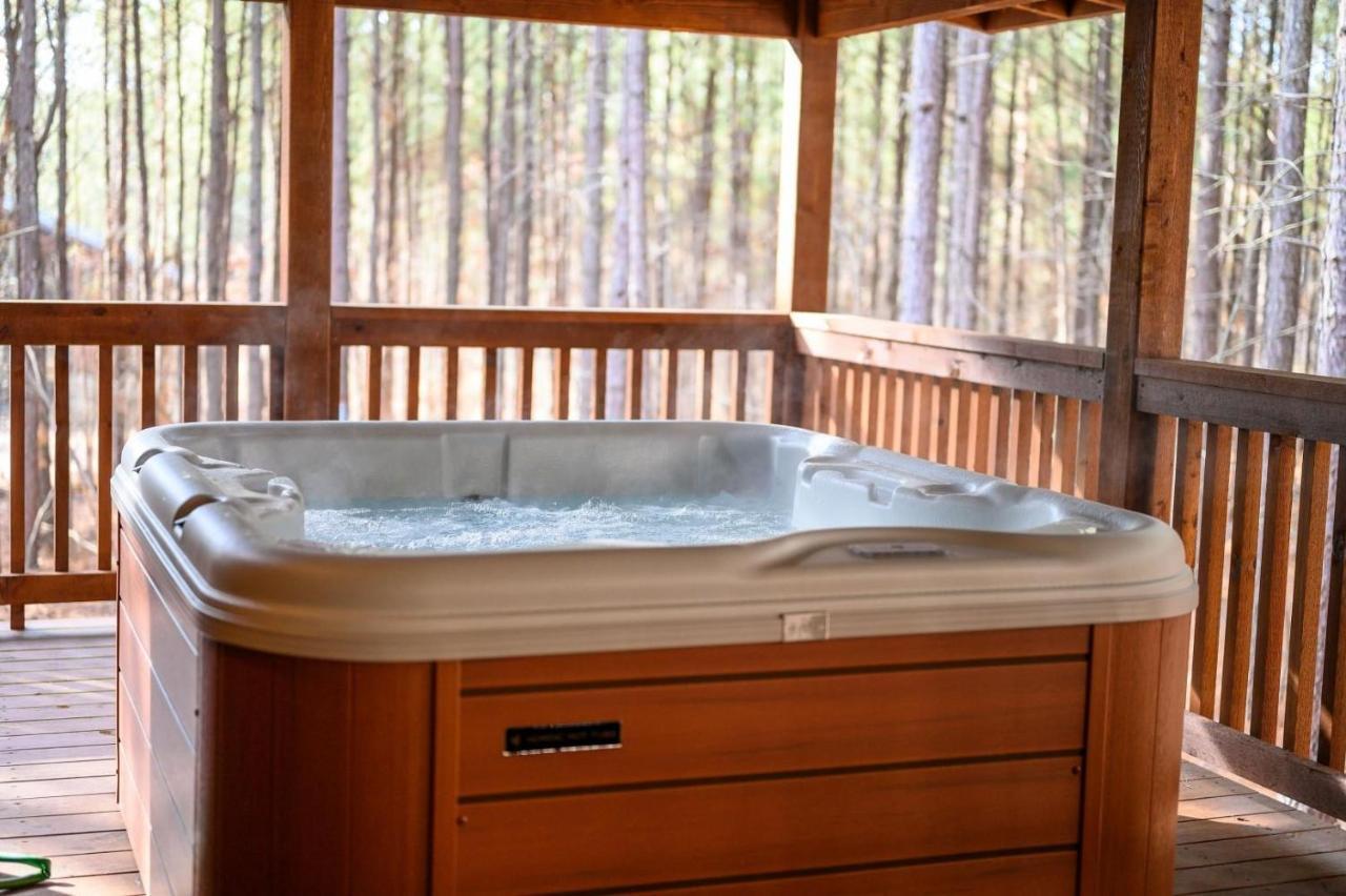 Large Luxury 2Br Cabin W Hot Tub Double Trouble Was Designed For Fun Comfort And Memories Minutes From Buzzling Hochatown And Beautiful Beaver Bend State Park Broken Bow Kültér fotó